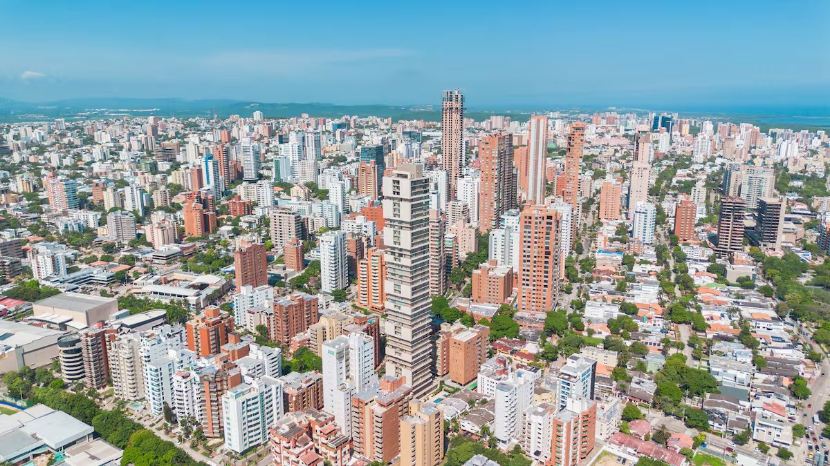 Rob__91's tweet photo. @BokettoDR4 @Harlan631 @klkmanitordx @LatamData No esta probando nada solo quedas en ridículo. Ciudades con edificios es normal en Colombia, ustedes los ven como un algo sobrenatural. Conoces Barranquilla? https://t.co/wUZ78ICdTY