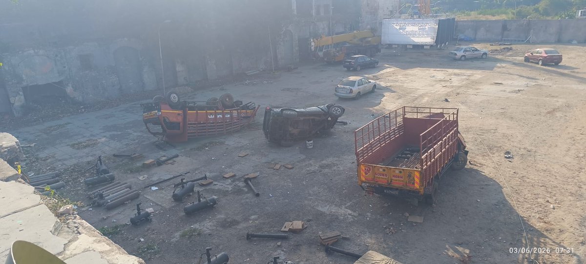 Crime_Selvaraj's tweet photo. BINNY MILL PREMISES
BLAST AT ACTOR SJ SURYA MOVIE 'KILLER'; 
ONE DIED, THREE INJURED 

A 25-year-old man died, and three others sustained injuries after a carbon dioxide cylinder exploded during a film shoot at Binny Mill on Barracks Road in Perambur on Wednesday morning. Police registered a case and launched an investigation into the circumstances that led to the accident.

Police said the accident occurred around 5.30 am during the shooting of the Tamil film *Killer*, starring actor SJ Suryah, at the Binny Mill premises.

Following the explosion, four injured persons were rushed to the Rajiv Gandhi Govt General Hospital for treatment.

The deceased was identified as Madhan, 25, of Erikarai in Maduravoyal. Hospital authorities said he sustained multiple injuries, including fractures to his right ankle and right hand. He succumbed to his injuries despite treatment.

The injured were identified as Dinakaran, 24, son of Rajendran, of Jayaram Nagar in Nerkundram; Surya, 23, son of Pandurangan, of Maduravoyal; and Sakthivel, 27, son of Subramani, of Ambal Nagar in Sikkarayapuram near Kundrathur.

Police said the accident occurred while a fight sequence was being filmed inside the Binny Mill premises. The film crew had arranged a simulated bomb-blast scene using a carbon dioxide cylinder. However, the cylinder exploded while crew members were attempting to release the gas to create the special effect, leaving four persons injured.

Dinakaran sustained an injury to his right wrist, Surya suffered an injury to his left leg, and Sakthivel sustained an injury to his left knee. All three were undergoing treatment at the hospital.

Based on information received from the hospital, the Rajiv Gandhi Govt General Hospital Police Station under the Flower Bazaar police district registered a case and began an inquiry.

Investigators visited the shooting location and collected evidence to determine the cause of the explosion. Police were examining whether any safety lapses or technical defects contributed to the incident.

Madhan’s body was sent for post-mortem examination.