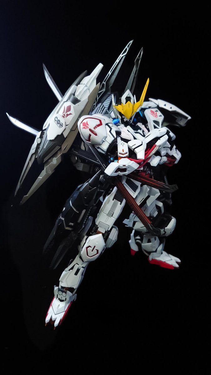 ryunight2's tweet photo. #唐突に過去作
腕組みバルバトス(   ¯꒳¯ )✨ https://t.co/ObeMMy6i6s