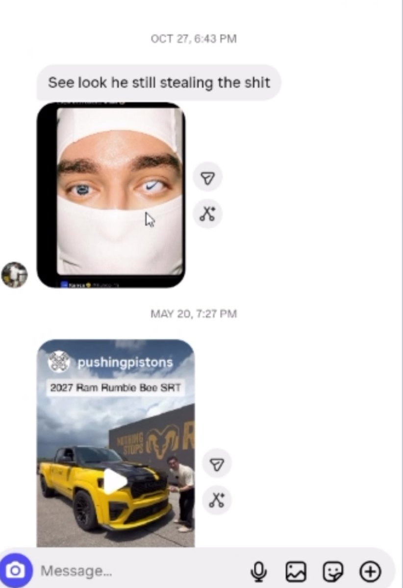 catalogging's tweet photo. Lone’s friend updating Destroy Lonely thru his spam account (@/youngrchvmp) about “Yeat stealing swag”

The messages are from October 27th, 2025. Lone signed out the hacker almost instantly, so not too much was retrieved from the “youngrchvmp” account.