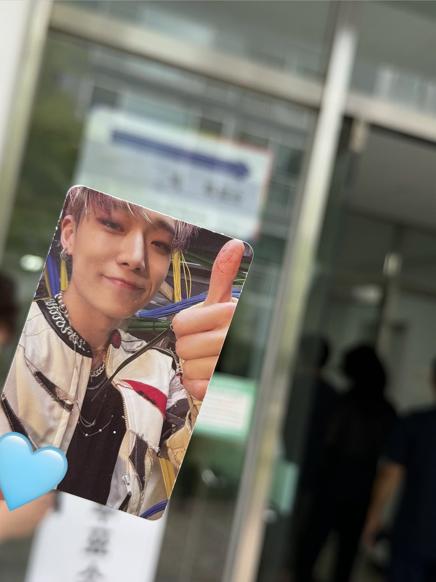 lovewon0122's tweet photo. 투표완👍🏻🗳️ https://t.co/0sttYHVSkX