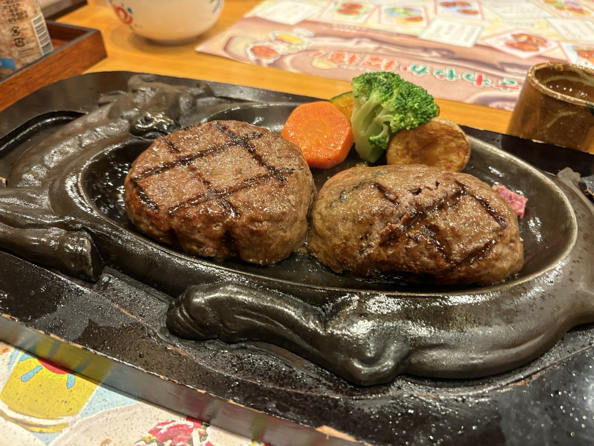 Toraphgu's tweet photo. さわやかなものを食べております https://t.co/HxZt3y86re