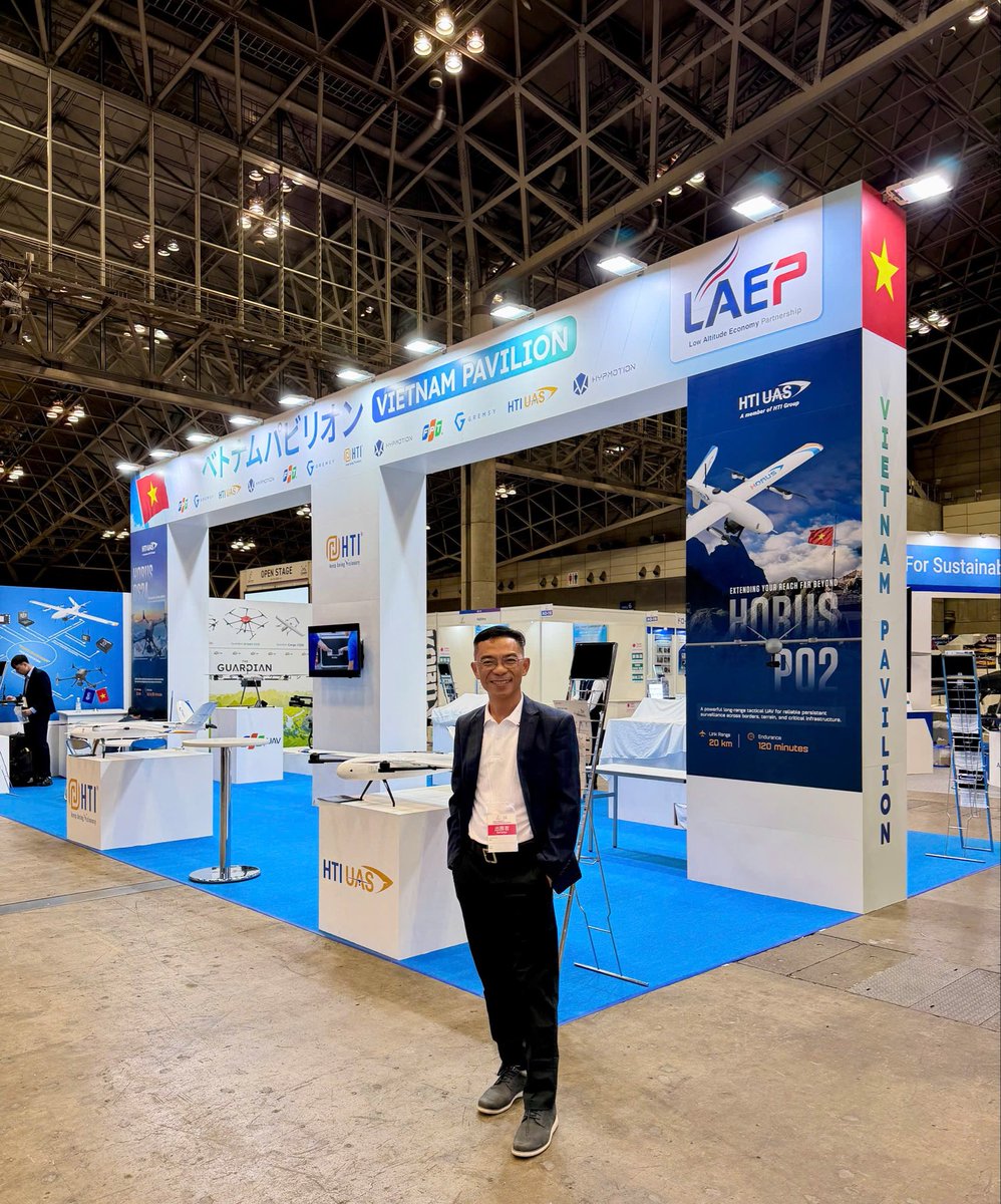 saolatek's tweet photo. Saolatek is now at JAPAN DRONE 2026 🇯🇵

Ready to connect with partners, visitors, and the global UAV community.

Meet our team:
• Tran Anh Tuan – CEO
• Katie Huynh – BD Team Leader

📍 Booth AL-15 | June 3–5

#JapanDrone2026 #UAV #Drone #Saolatek #Robotics https://t.co/CVfEtyvjuu