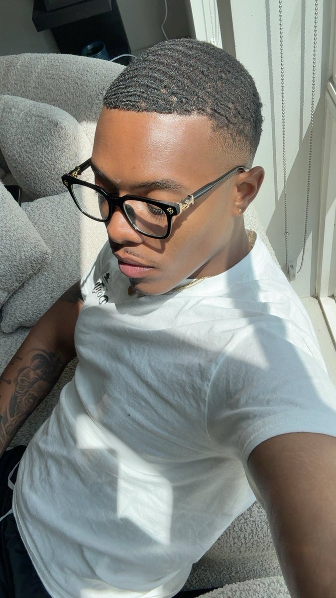 thejaytyrell's tweet photo. hate that I made you love me https://t.co/Gs2ftpIiE2