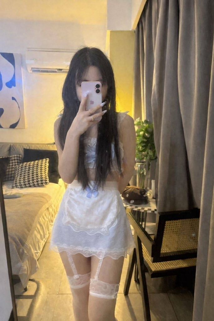 Kobewe2's tweet photo. #椒江学生 暑假 女大回归 https://t.co/D4QhzULYQP