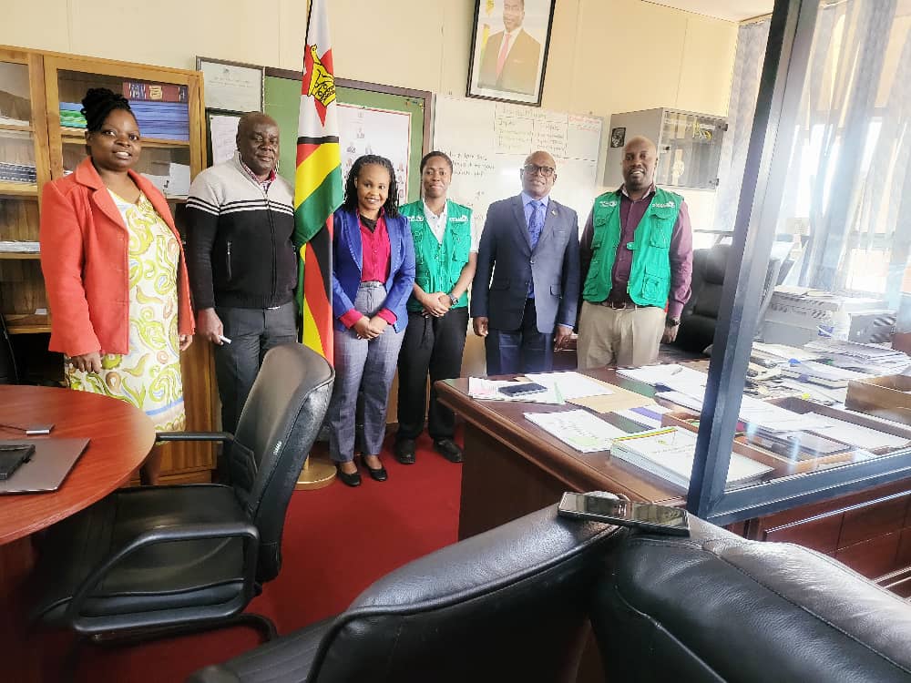 Sallymuthoni52's tweet photo. Strengthening partnerships and advancing public health priorities in Zimbabwe through collaboration and shared commitment. 🇿🇼 #PublicHealth #Partnerships #AfricaCDC #HealthSystems #Collaboration #Zimbabwe https://t.co/pDTkWkTim5