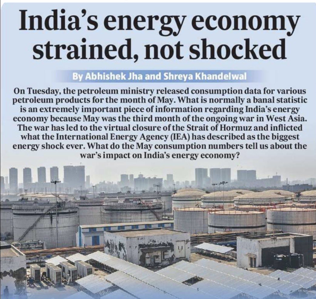 Roshanjnu's tweet photo. . @Shreyaecon begins her stint at  HT’s data journalism team with this important story on state of India’s energy economy three months into the war. Joint work with @naalmot https://t.co/AXB3UGLmVn