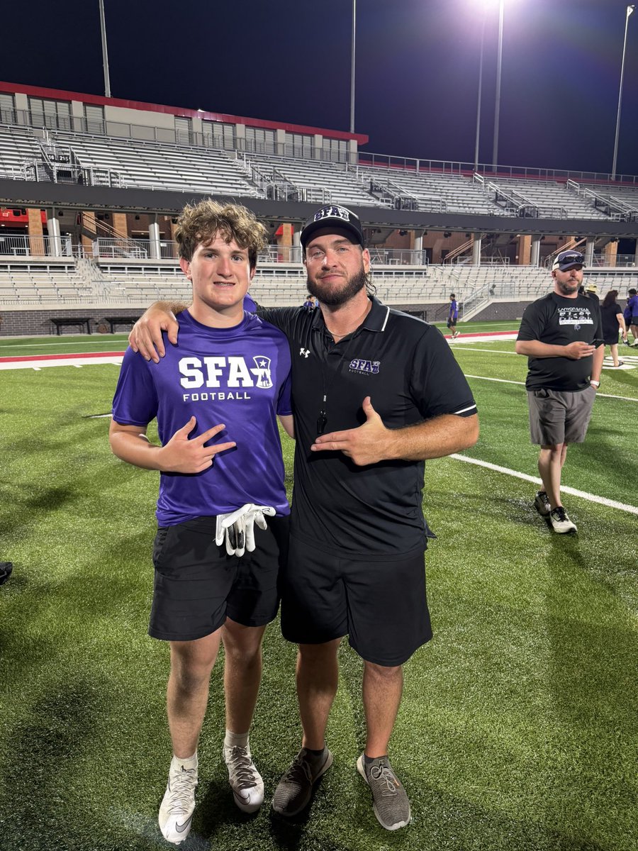 CadenIngrum33's tweet photo. Great camp tonight with @SFA_Football. Thank you to @Coach_RogersSFA for all of the great advice and conversation. Looking forward to the rest of the summer camps and workouts ahead! @jruss_16 @ColtonCroley @Coach_Jay_09 @RTR_blueridge @blue_ridgeFB https://t.co/Kn86DDPc84