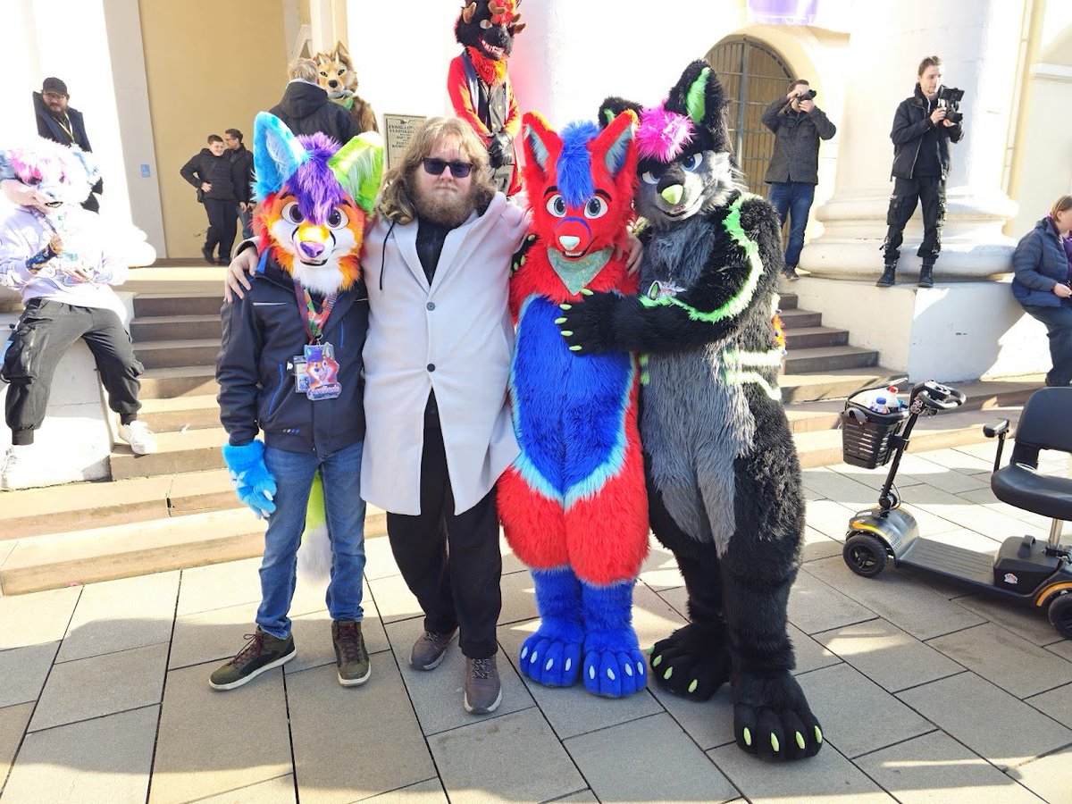 AnthroJesse's tweet photo. Seeing more furs posting it, And genuinly think it's such an overlooked thing not just in the furry fandom but in general. Lots of people ASSUME that because i van still walk a bit, That i must be faking a disability when i'm in my wheelchair/mobility scooter.

1/4 https://t.co/1BO20Ha7H2