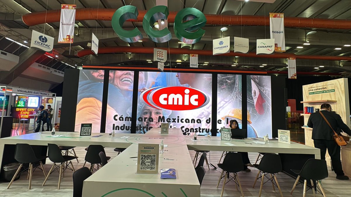 RaydelVallelafo's tweet photo. Un gusto asistir a la inauguración de @smartcitylatam LATAM Congress 2026 acompañando a @cmicpuebla 
En compañía de autoridades y lideres 

Un espacio para fortalecer el diálogo, la innovación y la colaboración entre los distintos sectores que impulsan el desarrollo de Puebla https://t.co/AgIRdyv6bU
