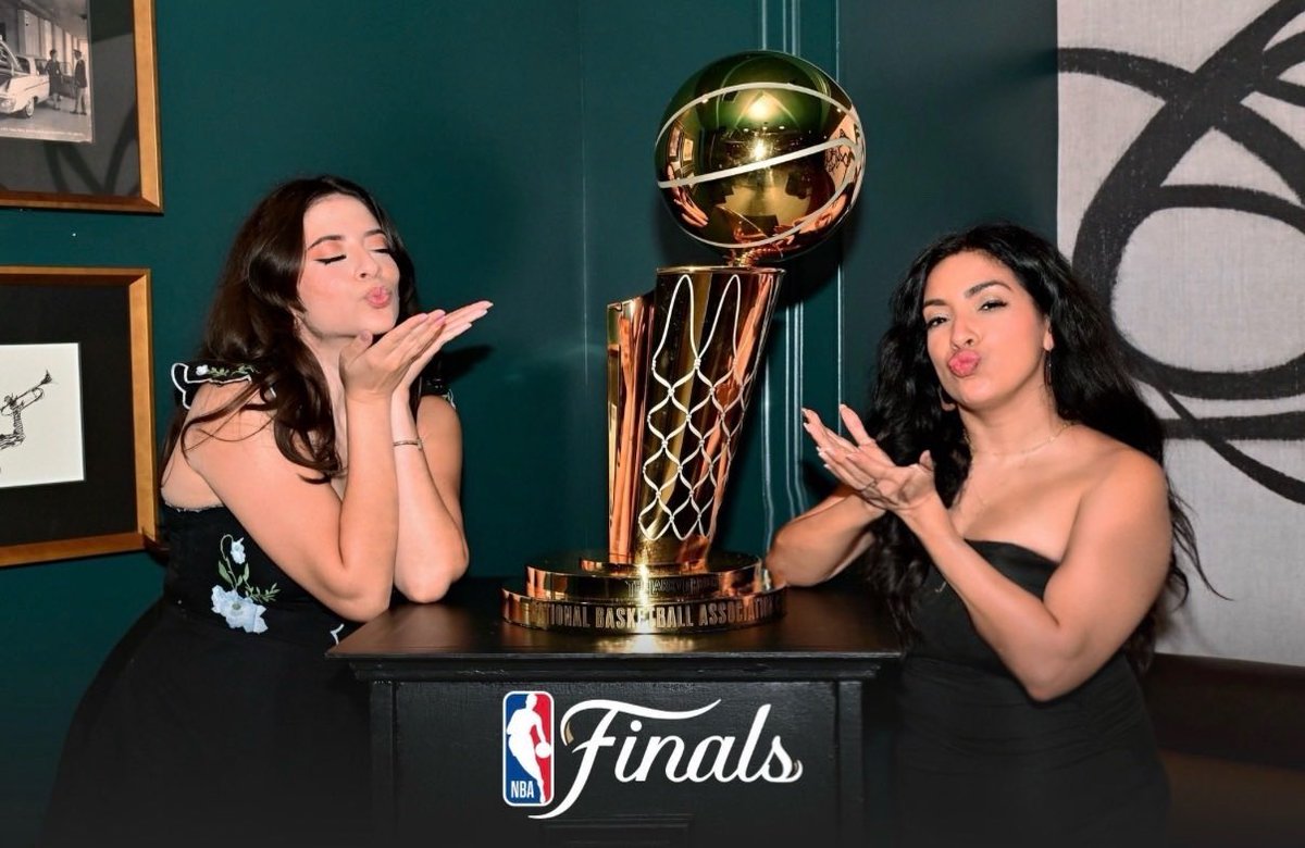 CTtheMicSlayer's tweet photo. Oh nothing just two San Antonio Women covering the NBA Finals 🤏🏽

@spurfectblog #PorVida  @MaddySkye https://t.co/C2lvqN0Lyh
