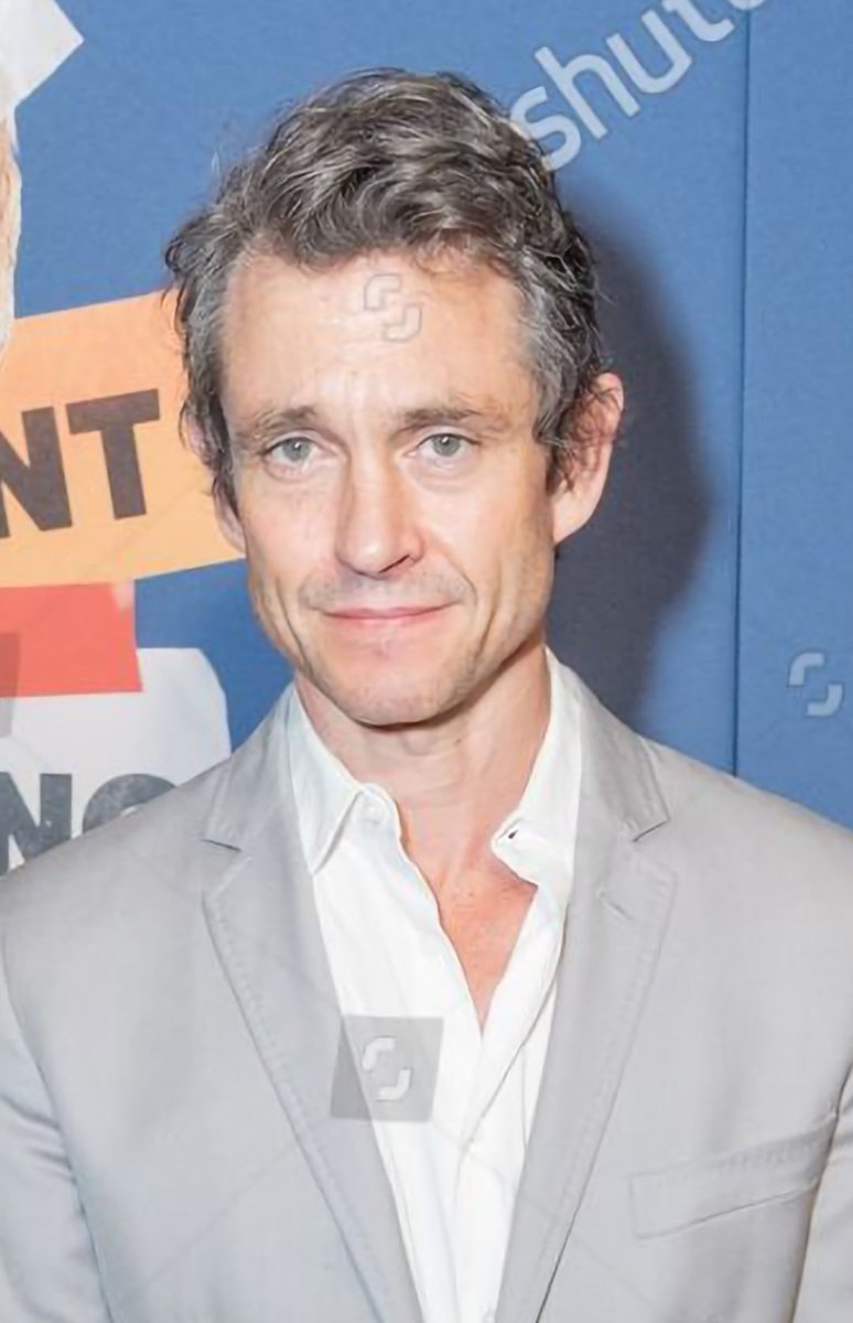 anselmo_art's tweet photo. 🚨 NEW HUGH! He can smile too...😏
#HughDancy https://t.co/gg3KL3vrTi
