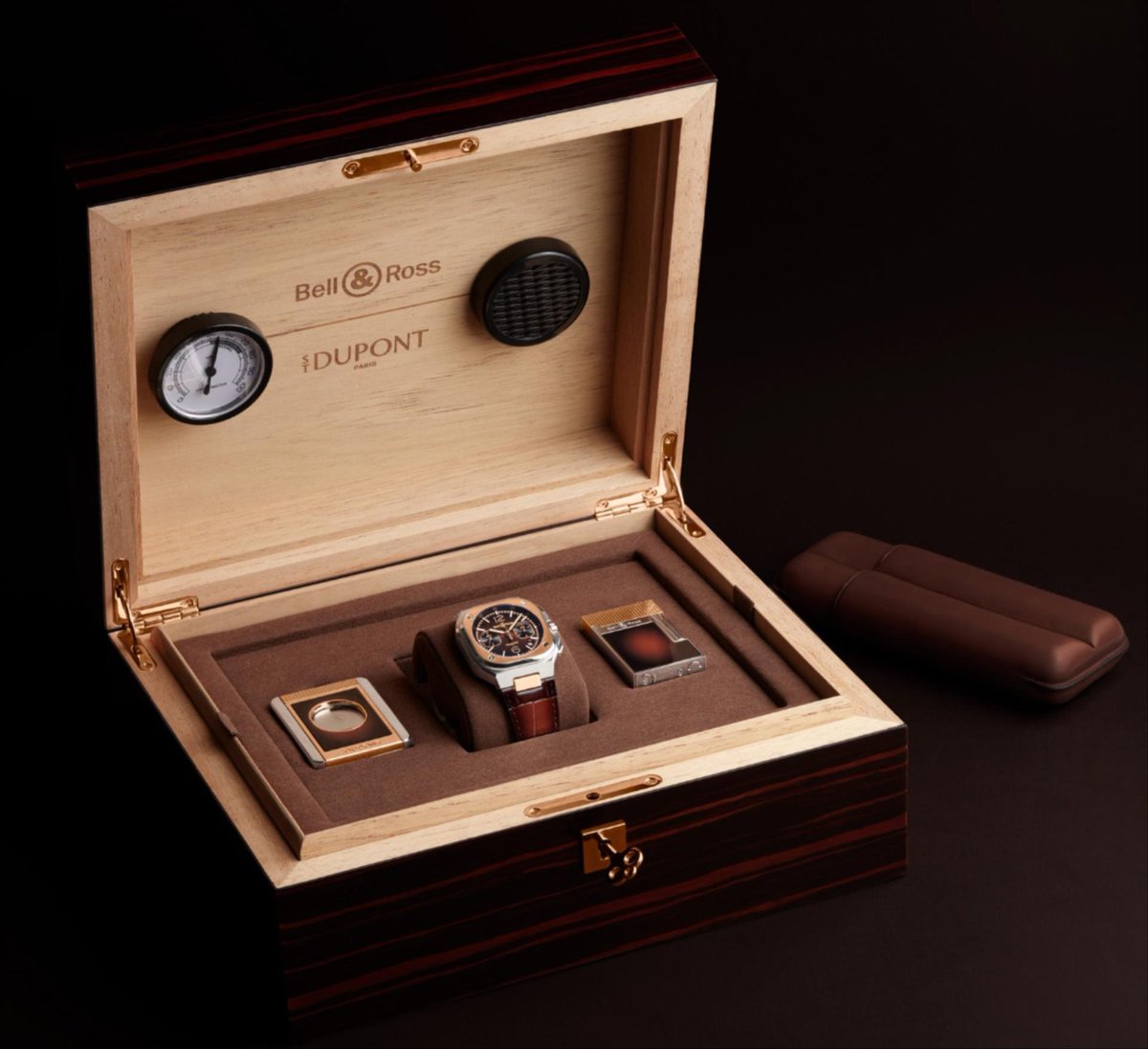 luxurylifestyle's tweet photo. BR-05 Chrono S.T. Dupont https://t.co/zsnjfiiBHO #watch #watchcraftsmanship #watchcollector #watchconnoisseurs https://t.co/HciChfJWZb