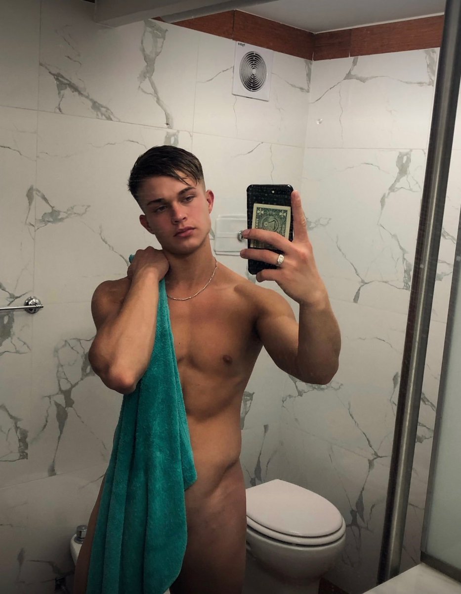 blondestudent_'s tweet photo. You keep coming back. https://t.co/5y6nFa21Vg