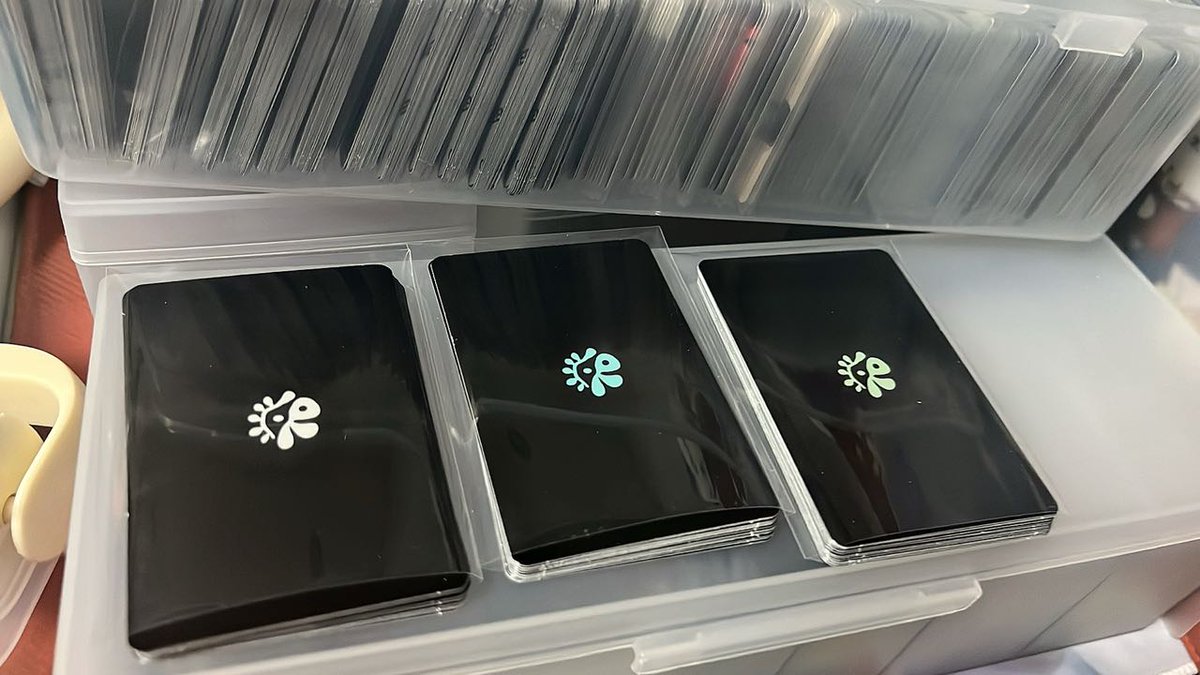 neoboo0's tweet photo. #corsell 
aloo gaiss ada yg mau scartch pc album greengreen tidaa? only 26k/pc 
ada go line trusted 🫶
yg mau boleh rep yaa ntar aku masukin ke go😍 https://t.co/KMKn2JePTb