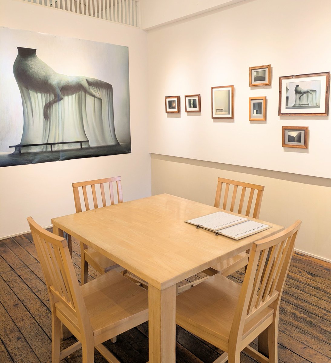 HBGALLERY's tweet photo. 最終日17:00まで！
辻本大樹個展「幻視パレス」
辻本さんはHB WORKで川名潤特別賞受賞、
注目の若手作家の幻想的な作品をお楽しみ下さい！

#辻本大樹　#HBギャラリー https://t.co/kTAAEdIfmV