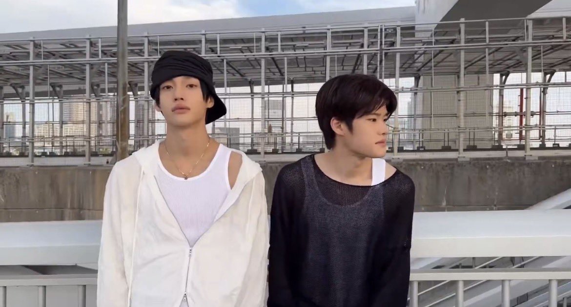 realnanax's tweet photo. จิมโบร๋ ผิวแทน ไทบ้าน ชอบมีแฟนหมวยๆ ขาวๆ จริงไหมวะ https://t.co/5dbY5wh7iM