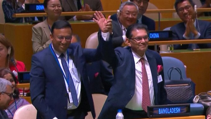 TheDailyCPEC's tweet photo. 🚨BREAKING: Bangladeshi diplomat Khalilur Rahman has been elected president of the 81st UN General Assembly. https://t.co/j3pDOnquiE