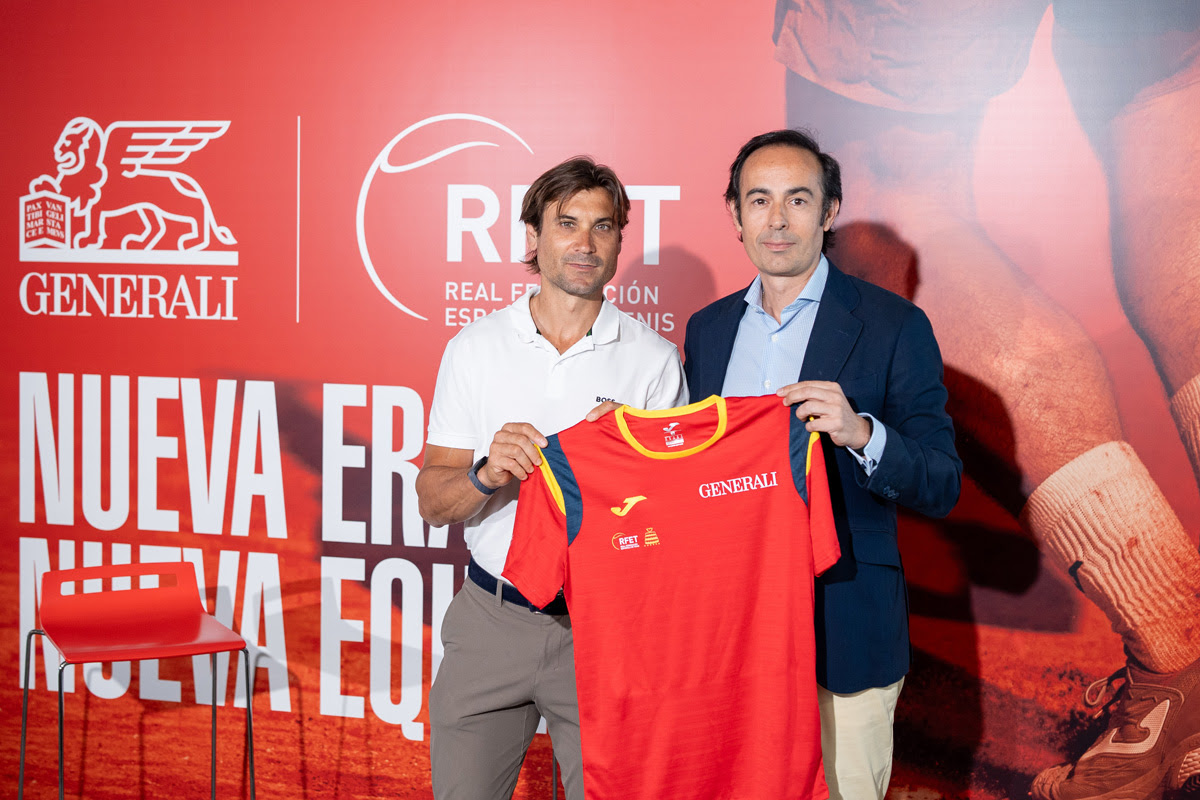 lawebdeltenis's tweet photo. David Ferrer apunta a Rafael Jódar como una de las grandes esperanzas del tenis español 🇪🇸🎾
Además, valoró la progresión de Martín Landaluce y habló sobre la recuperación de Carlos Alcaraz.
https://t.co/2nU4NoPVtm
#RafaelJodar #DavidFerrer #CopaDavis https://t.co/sIyvbXB9r6
