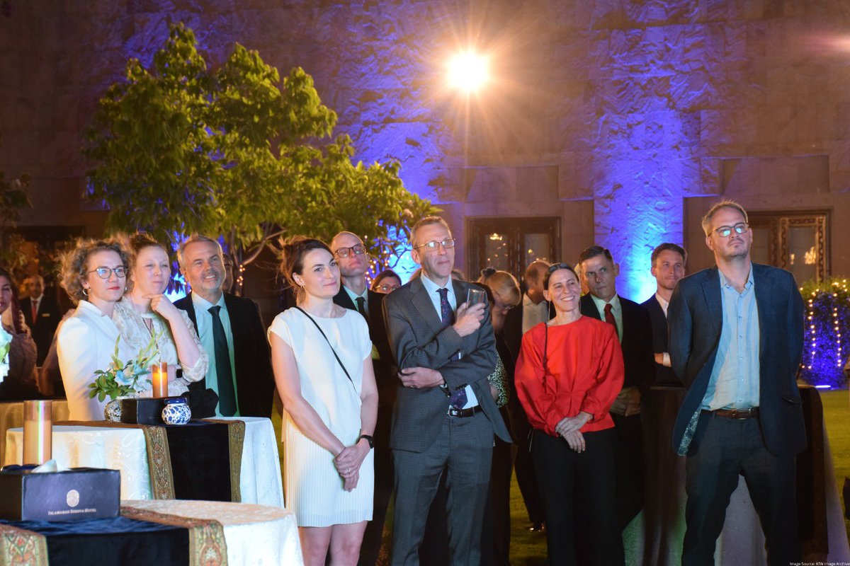 KfW_Islamabad's tweet photo. At KfW Islamabad, we are marking a leadership transition—farewell to Office Director Sebastian Jacobi and welcome to Andrea Grajcar. Joined by Ambassador Ina Lepel and partners, we honored Sebastian’s service and wished both leaders continued success.
@GermanyinPAK https://t.co/QCsIpwrqV8