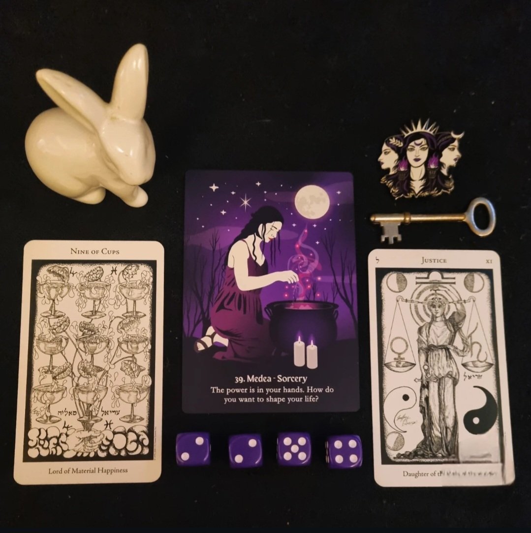 WOracles's tweet photo. Medea Priestess of Hekate encourages you to get active in your magickal practice 
Get dirty in the soil and the twigs. Use your herbs to make potions brews &amp; tinctures
Set your intentions &amp; use your elbow grease to make magick come to life
Awaken to the magick within you https://t.co/XbPE8X4BC0