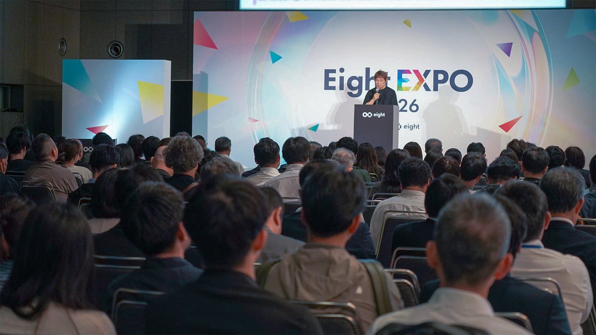 Eight EXPO tweet media