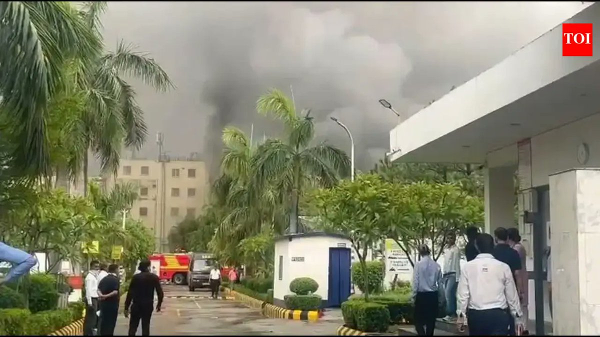 Pranit_Abd's tweet photo. Fire at @spark_minda Noida plant has halted crucial 2W,4W component production. This is a critical time for the industry.
@Dev_Fadnavis strong support, will help industry to back on track rapidly.
This will send a powerful message across national.

I'm small new vendor, Pune. https://t.co/AAIeW6DrYt