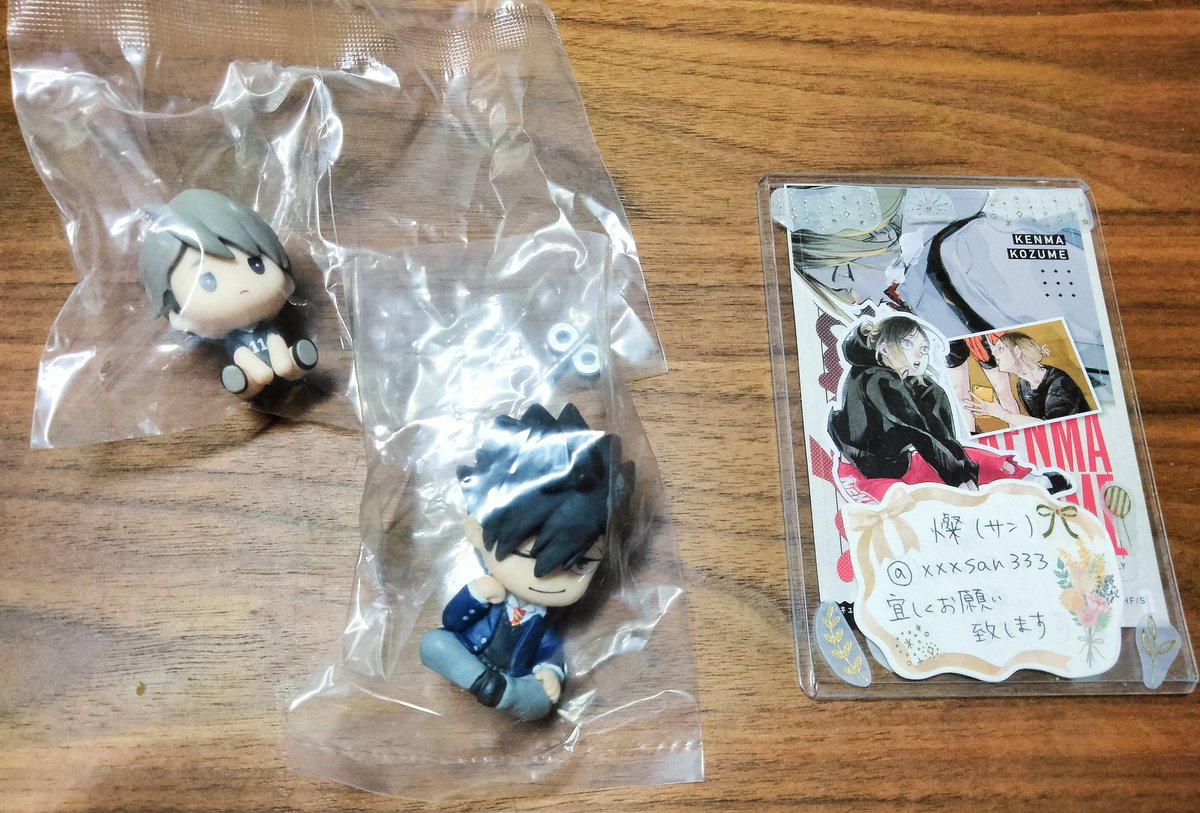 xxxsan333's tweet photo. 交換 譲渡 ハイキュー 

譲 写真のもの(リプにもつづく)
求 同異種 孤爪 、国見、定価＋送料

※郵送のみ
缶バッジや規定数に達しているものはお断りする可能性があります
yummy缶バッジは緩く求めております

ご検討の程、宜しくお願いいたします🙏 https://t.co/q6wxE2HcC2
