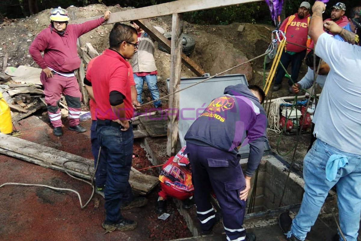 MichEnLineaMX's tweet photo. Localizan los cuerpos de dos hombres al interior de un pozo en Ciudad Hidalgo. https://t.co/3stvOwOprG https://t.co/4vf0W2QQSw