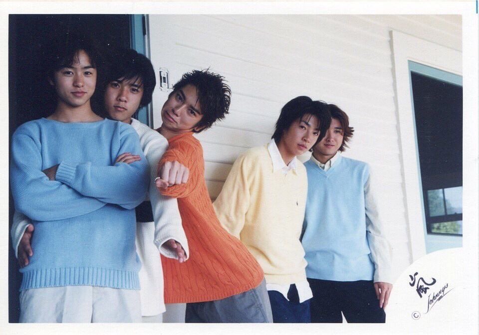 aaiaaisho's tweet photo. #グループの末っ子が誰かひと目でわかる写真 https://t.co/6scMpqWMOk