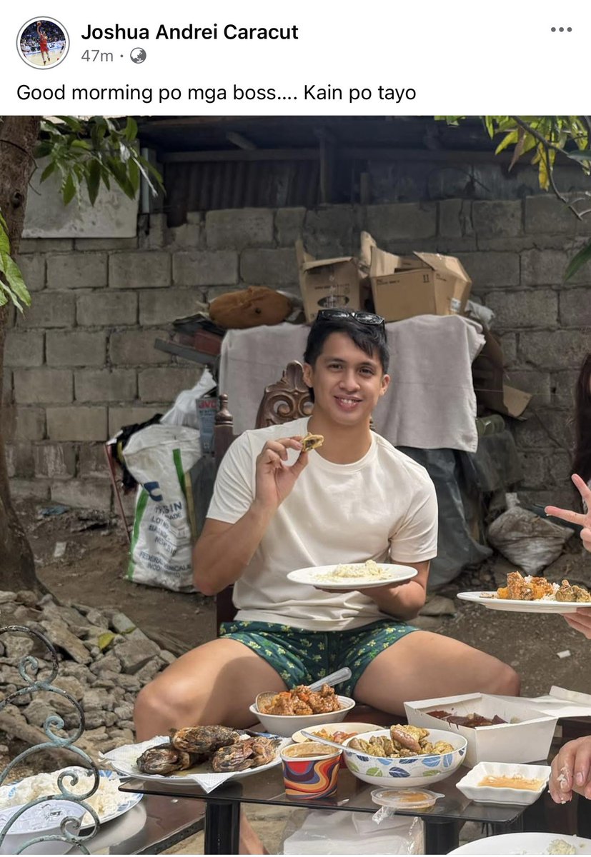 honeybunchAshy's tweet photo. Ang mga happy pill ko lately!! Hahaha #Elastopogis with #BellDrei hahaha asan na si Santi ๐ https://t.co/8xycTJeGpY