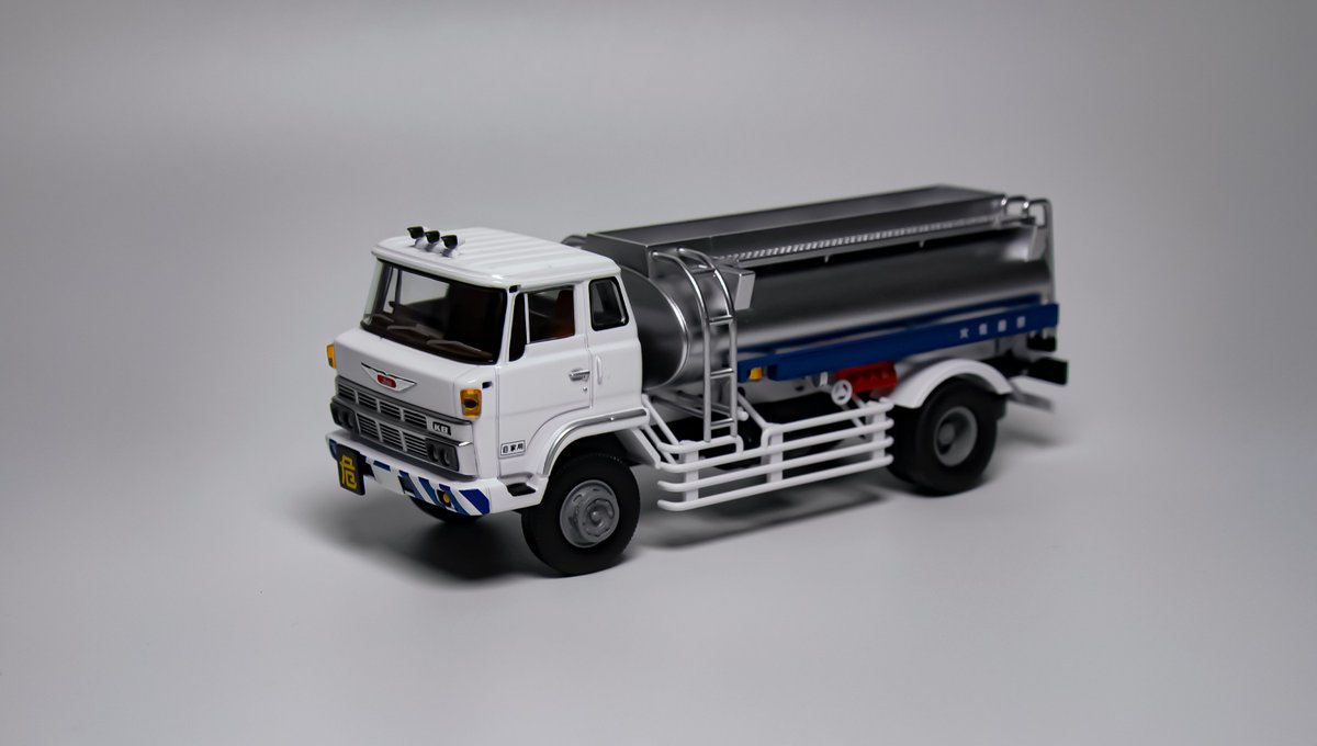 AS7_SKET's tweet photo. Tomica Limited Vintage Neo
June 2026 New Products

The Hino KB314 type is back after almost 12 years, alongside the brand-new Lamborghini Diablo!

#tomica #tomicalimitedvintage #tomicalimitedvintageneo #トミカリミテッドヴィンテージ #tlv #tlvn #diecastcars #164scale #164diecast https://t.co/XpzxlqVNPz