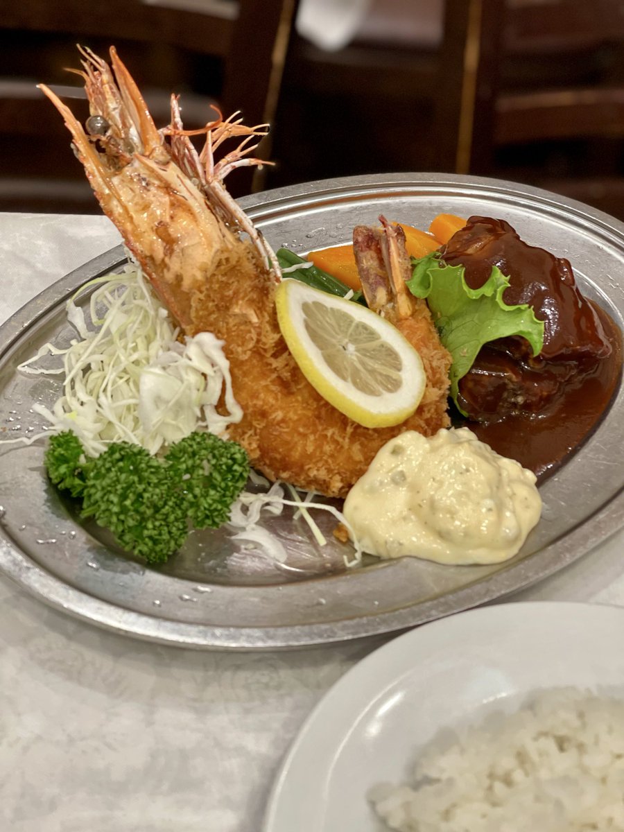 mark0916's tweet photo. お昼なう。ビバ、日本橋にて洋食ランチ〜(▼▼)b

#マーク金井　#日本橋　#洋食　#レストラン桂 https://t.co/LtvNYT0Vzk