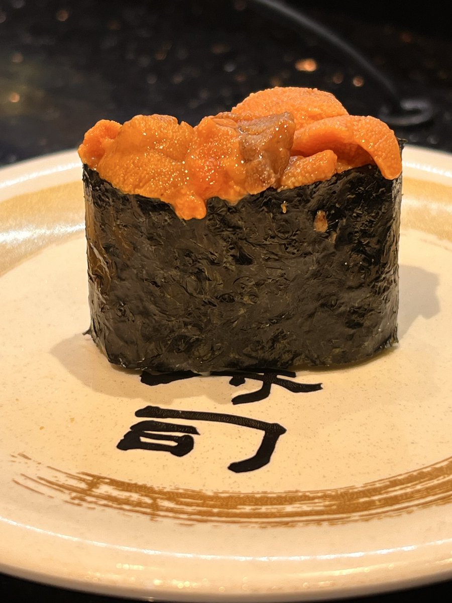 s_kanten's tweet photo. 2026.6.3台風６号💨今日の昼は、酒脳会談🍻 https://t.co/NIDOJi5thS