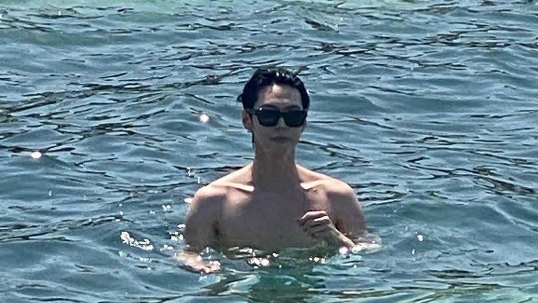 dear_bun2's tweet photo. 어푸푸 🥽🐰

#도영 #doyoung https://t.co/tF7OpVhtoR
