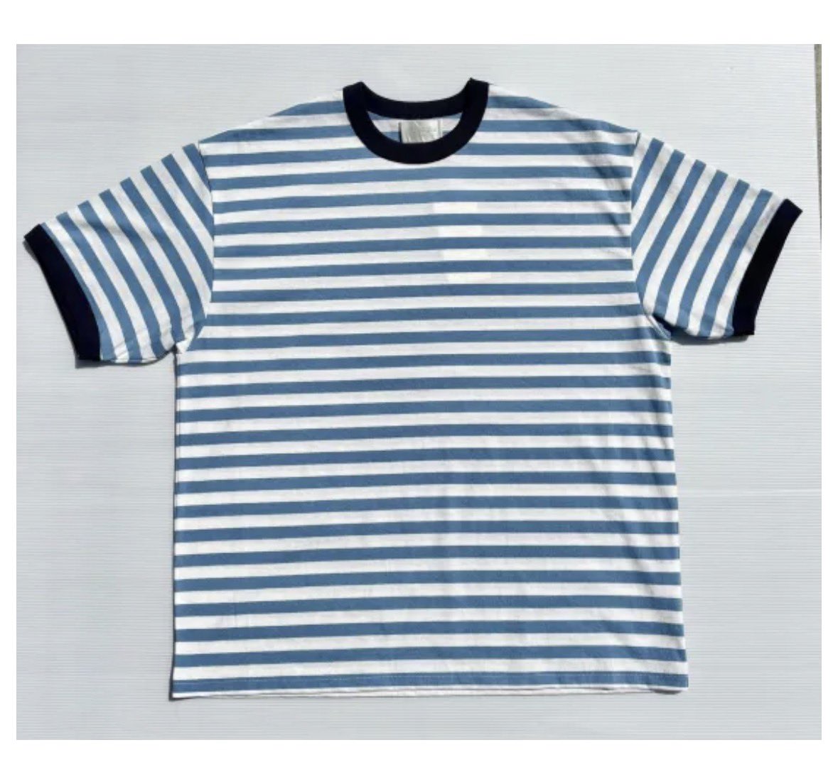 ROCKETSHIP2011's tweet photo. 今日もオープンしております^_^
入荷してすぐ完売してしまったsogliaのボーダートリムTシャツのブルーボーダーカラーが奇跡的に確保でき少量入荷しました！！
夏に最適なおすすめTシャツです！
お早めにどうぞ^_^
本日も皆様のご来店お待ちしております♪ https://t.co/zYyNYWE4xz