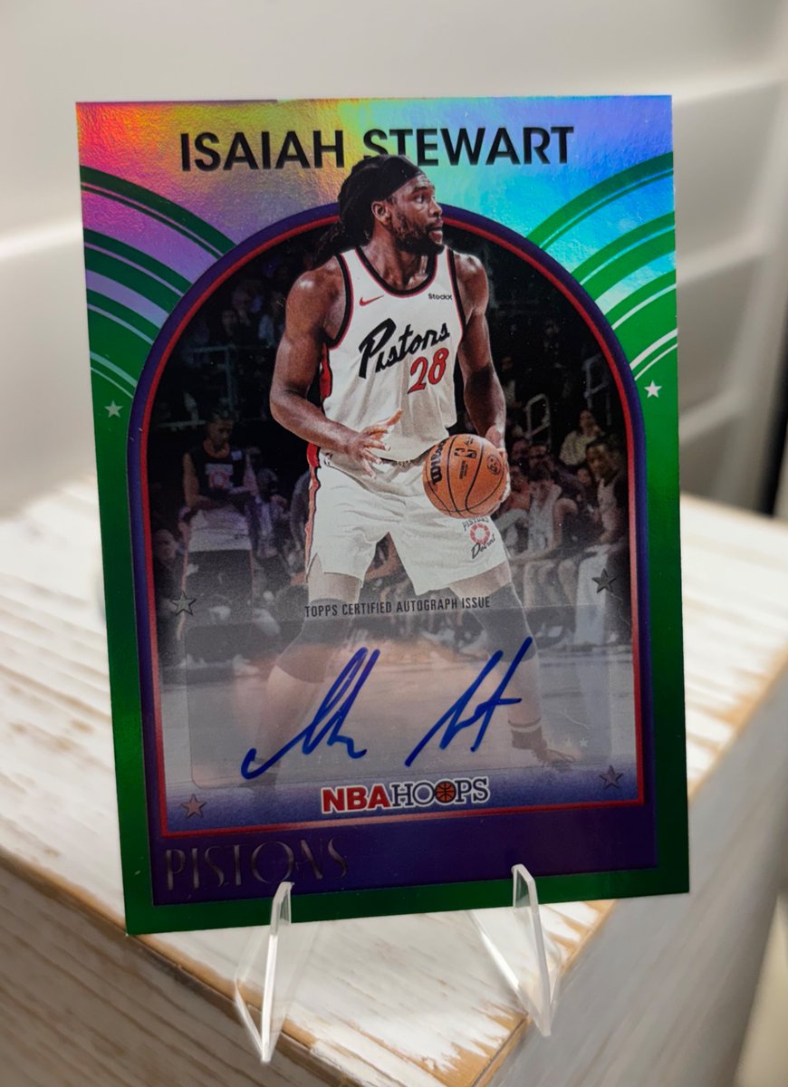 du47222292's tweet photo. Today’s first giveaway: Just Pulled Topps NBA Hoops Isaiah Stewart Auto
Follow🏀 and Repost 🏀 to win! https://t.co/APiW80le8c