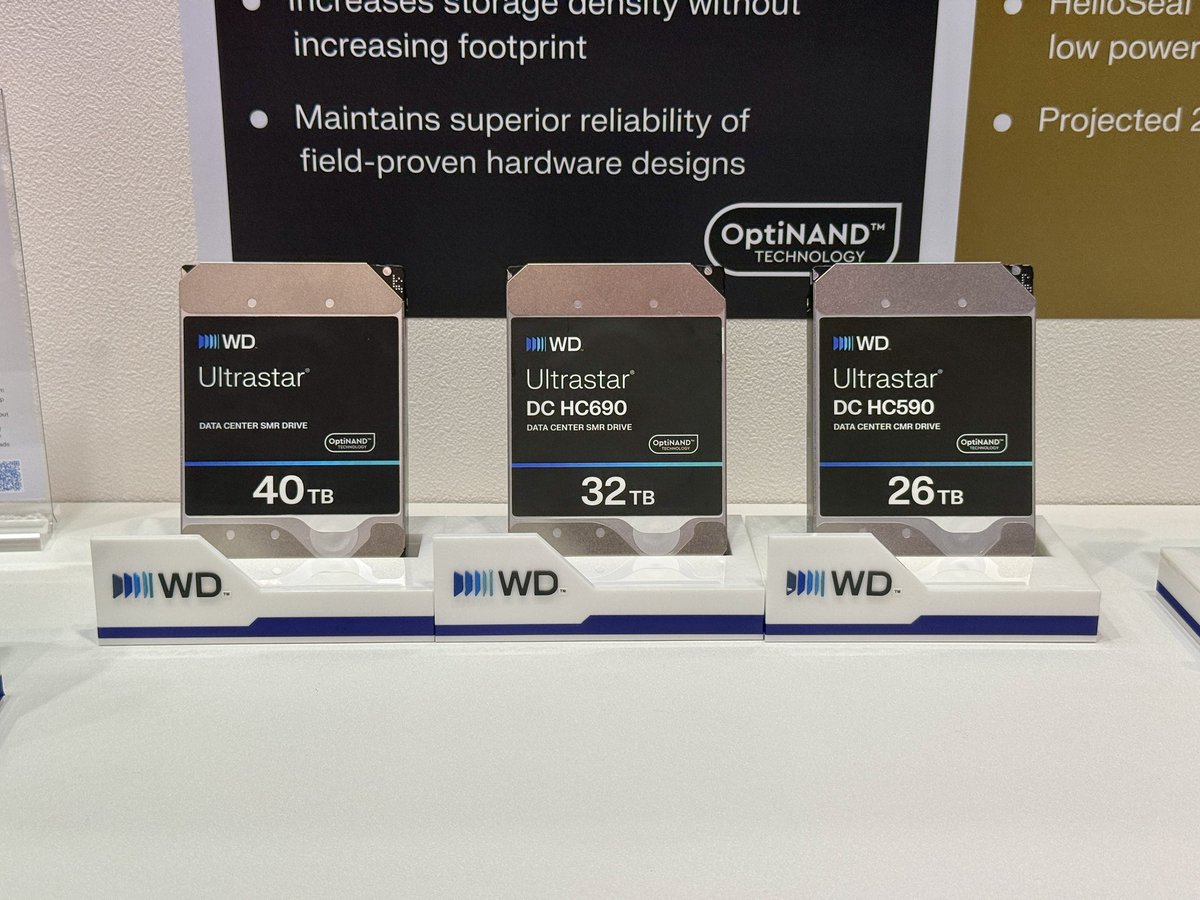 RaidOwlTweets's tweet photo. Okay what yall storing on these @wd_corporation 40TB drives? Don’t say anime or feet pics… https://t.co/21ibUau4Ma