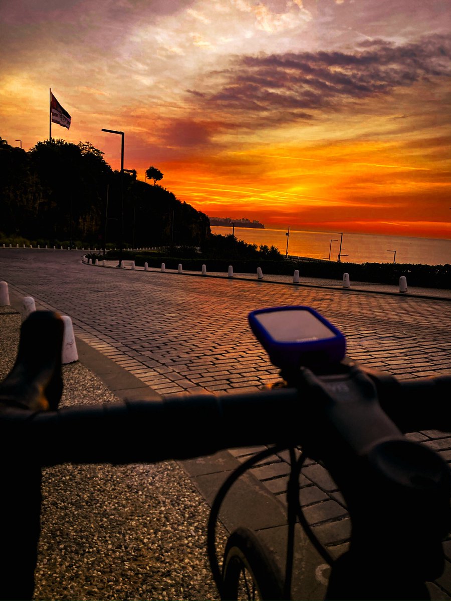 levent51267's tweet photo. 3 haziran pisiklet gününüz kutlu olsun pisikletçiler 🚴🏻‍♂️
#antalya https://t.co/vewDMKSprK