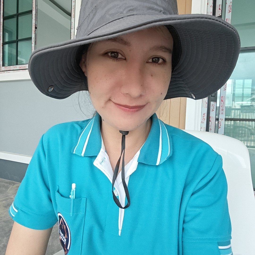 Pacplannn's tweet photo. ฮัลโหล วันหยุด😂😅 https://t.co/ZF0L4UPGnk
