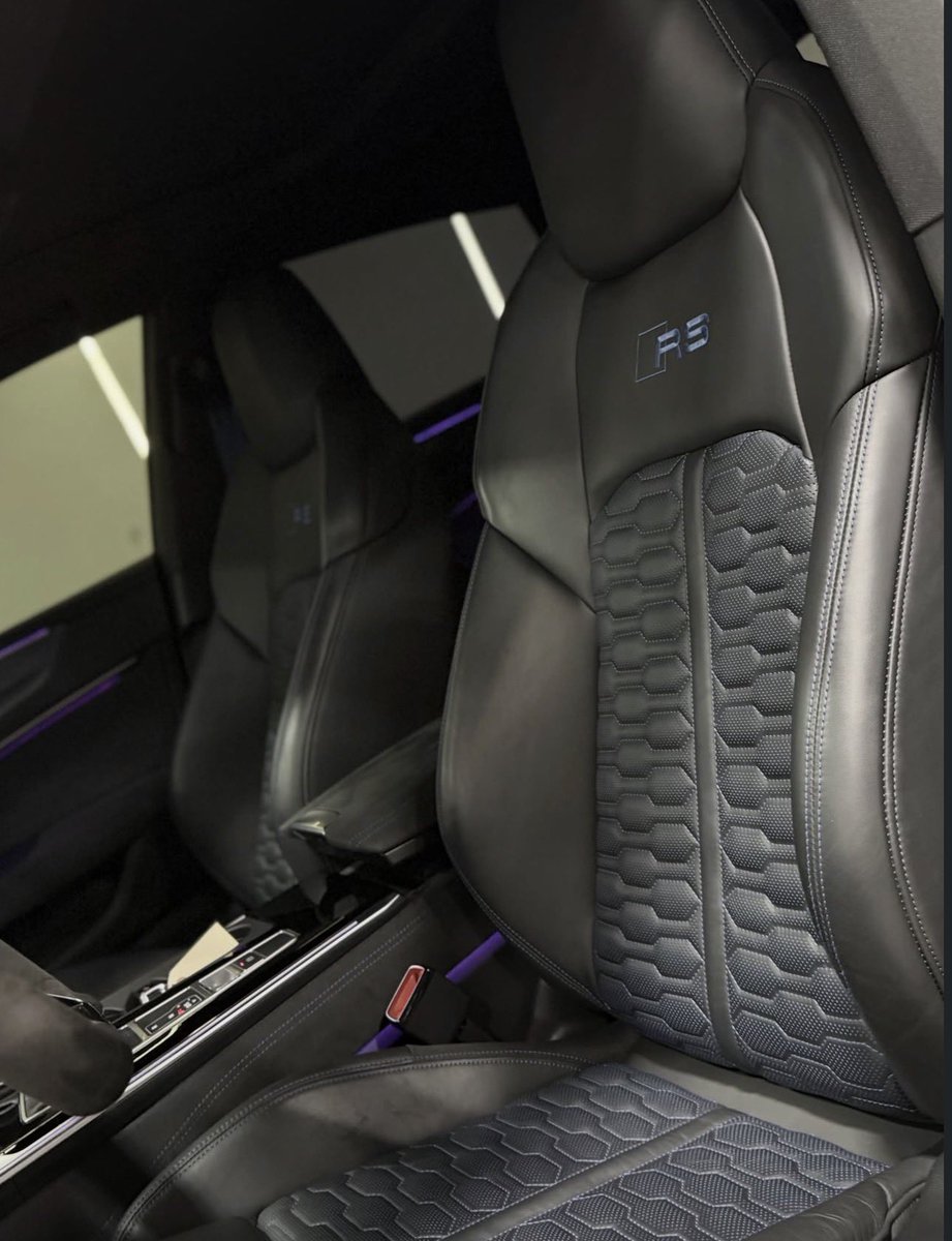 zazeecar's tweet photo. 2024 Audi RS7 Performance
11k miles 
DM / Text / Call - ZAZEECAR +2348063770733
#Audi #RS7 #AudiSport #rs7performance https://t.co/b0FXV5L2Of