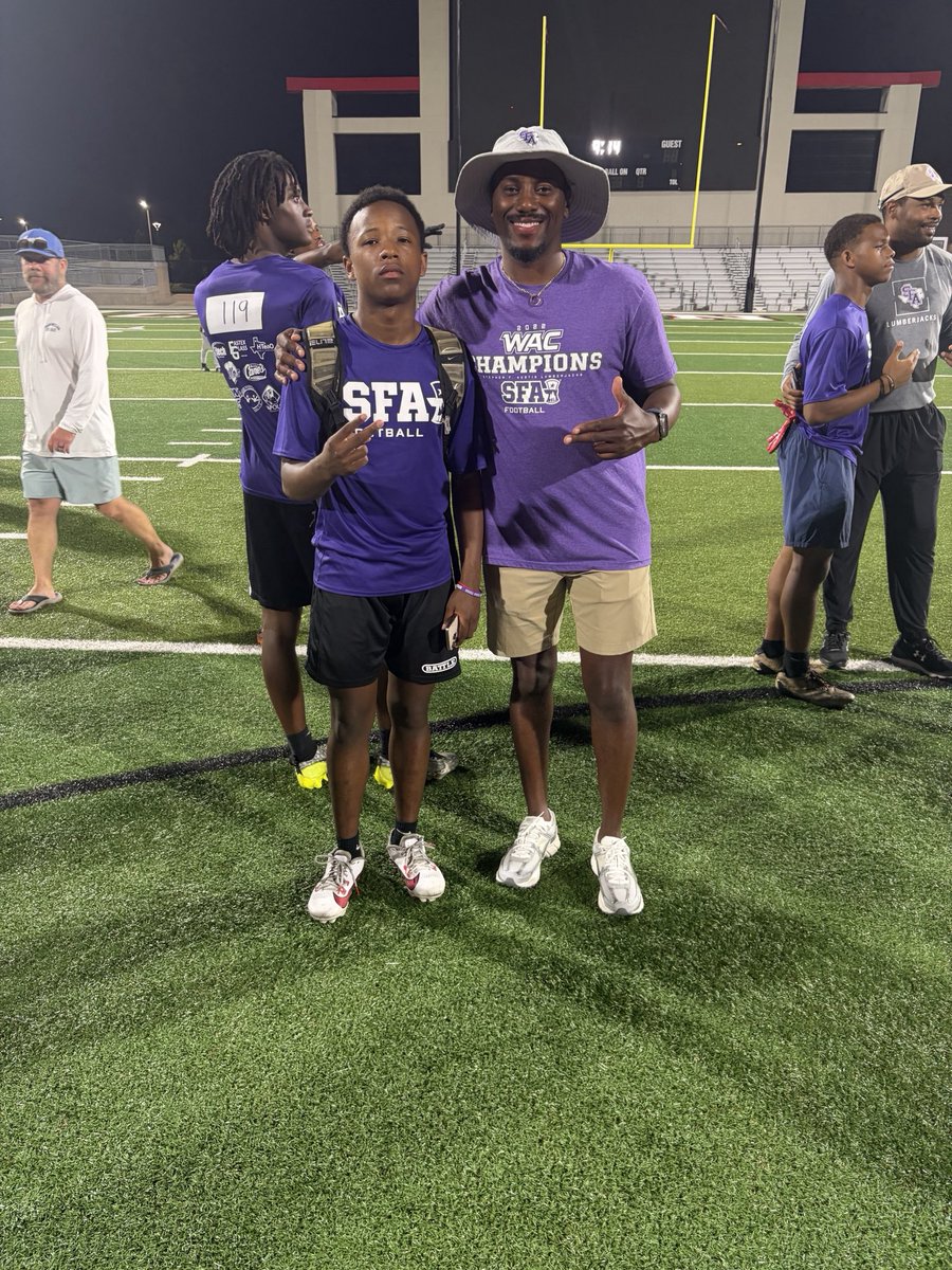 SyeirTimmons's tweet photo. Great camp with @SFA_Football today.  Grateful for the opportunity to compete &amp; get better 8/11 reps won.. 6/7 Reps won in redzone &amp; 2/4 Reps in whole field.. @CoachBShelton @CoachNikNelson @CoachRich_SFA @CoachFaske ( Missing  reps) @CoachD_White @CoachSpann15 @FootballMelissa https://t.co/KriuAj87QA