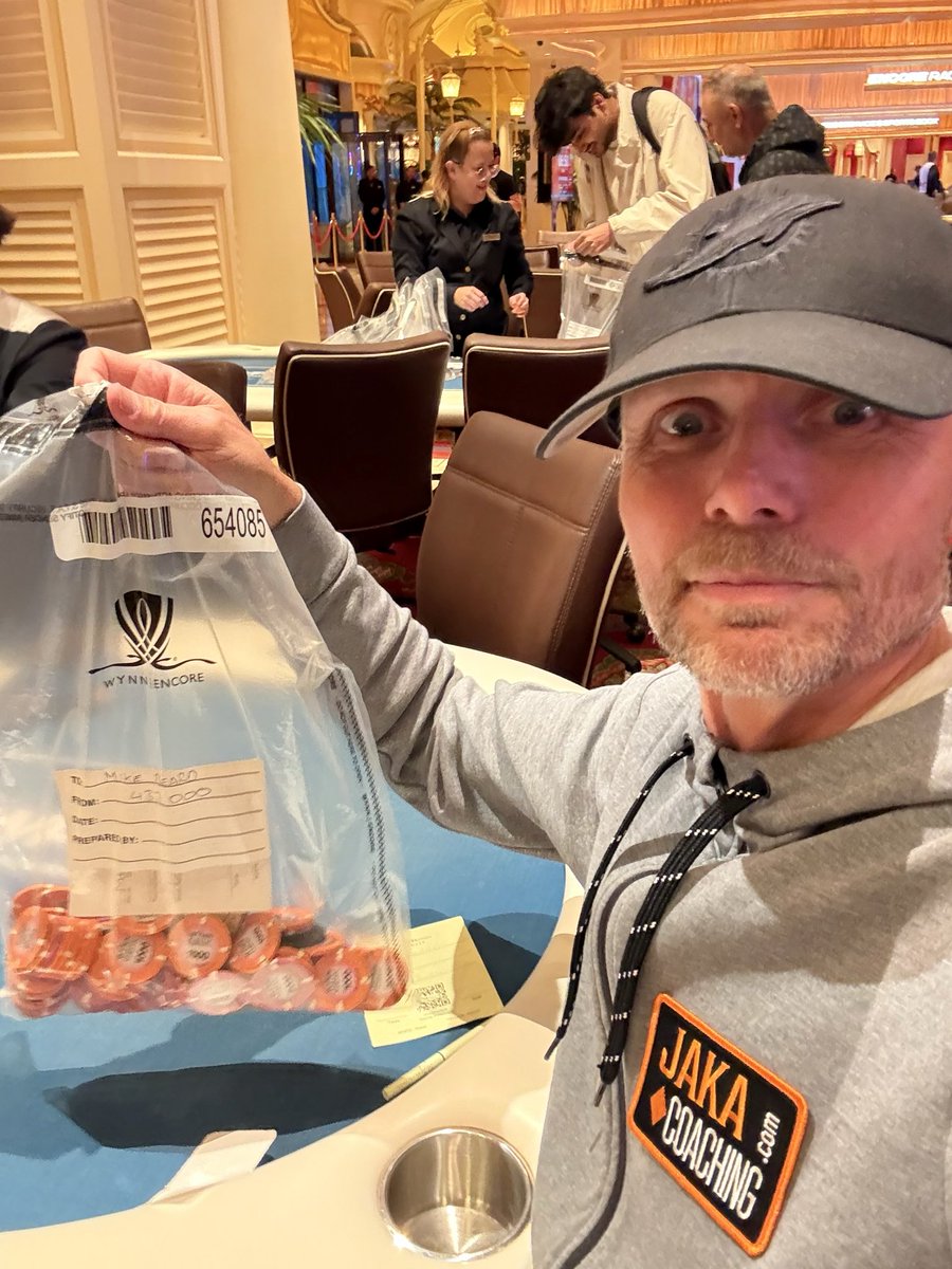 mikegbeard's tweet photo. Bagged a decent 433k on Day 1c Wynn $1100 1.5M GTD. Back for day 2 on Thursday. https://t.co/rVmFODcgeK