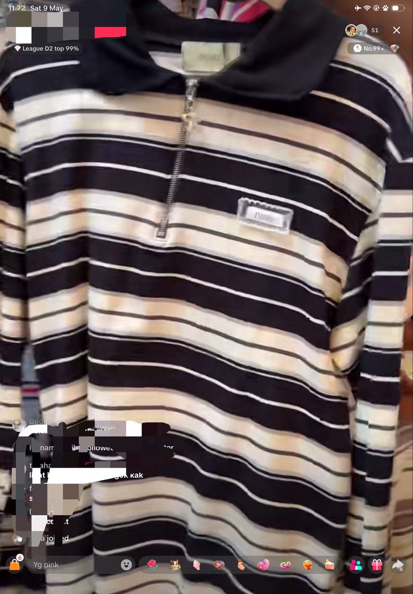 hvnjaywon's tweet photo. WTS long sleeve knit salur dari ivory bangkok bkk new 
1. Salur hitam putih 175k 
2. Salur pink cream maroon 175k
jual seharga beli aja, belum pernah dipakai.
Cakep bgt guys, ini tuh dijual grgr kekecilan di aku yg hobi pake oversize🥲
Bisa co 🍊 https://t.co/0lxUgQT4Tq