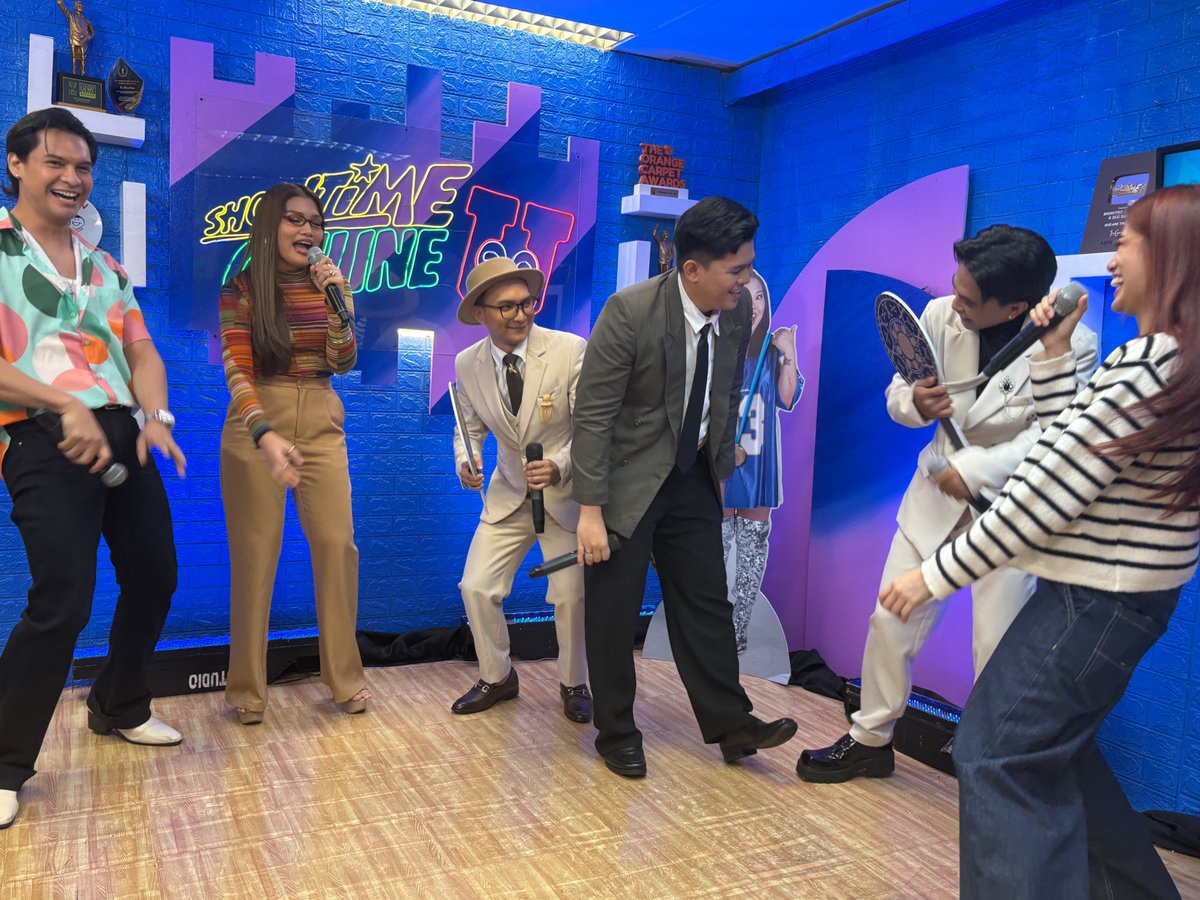 itsShowtimeNa's tweet photo. 🤭 Napasabak muna sa sayawan bago magsagupaan sa kantahan! #TNT10NationalFinals TIMMY mula CAR vs FRANCIS ng REION XI vs KISEN ng REGION 1! #ShowtimeSharmaine https://t.co/oIaGTSHpD7