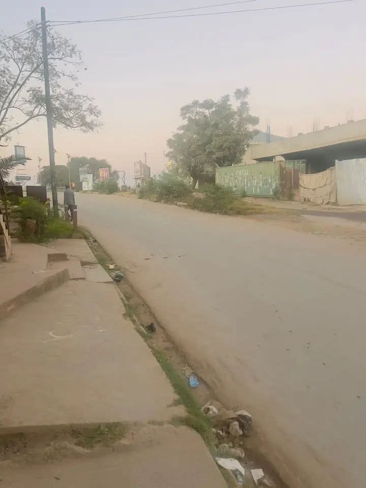 Issaaruna1's tweet photo. 🇨🇩Haut-Katanga: Ce 03/05/2026 à 6h,
 À Likasi, la ville est déjà devenue une ville morte. Nous voici en plein centre-ville. Vive l'opposition. 
TSHILOMBO ALINGA, ALINGA TE, AKO KENDE! https://t.co/Hfu1DP2aLY