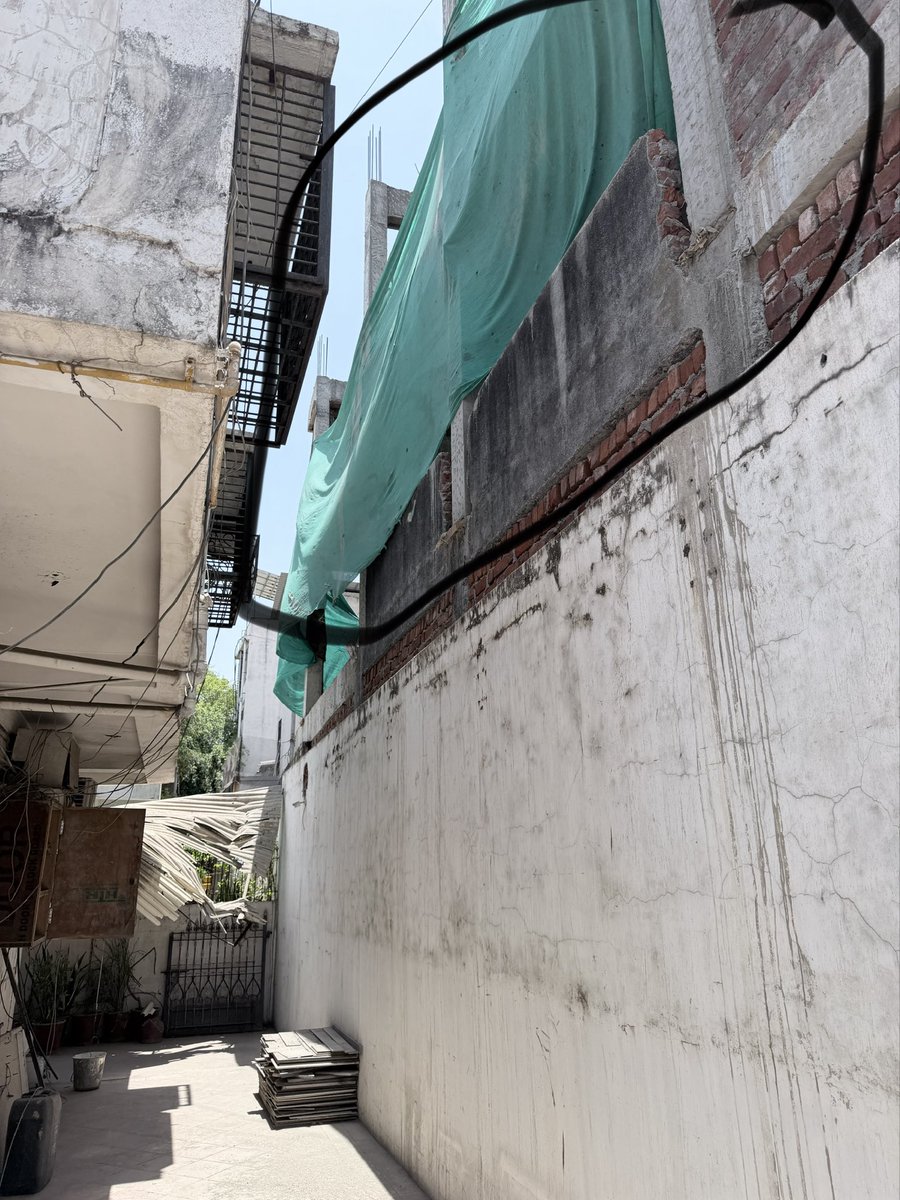 drjoyshah's tweet photo. @CommissionerSMC complaint number 777/8202680423, 777/8202692399, 777/82026110130. Objection for illegal construction in margine space between two houses. First was did when work started. Today work is at completion. Disappointed and don't know whom to complaint now https://t.co/u5RS9aZWWQ