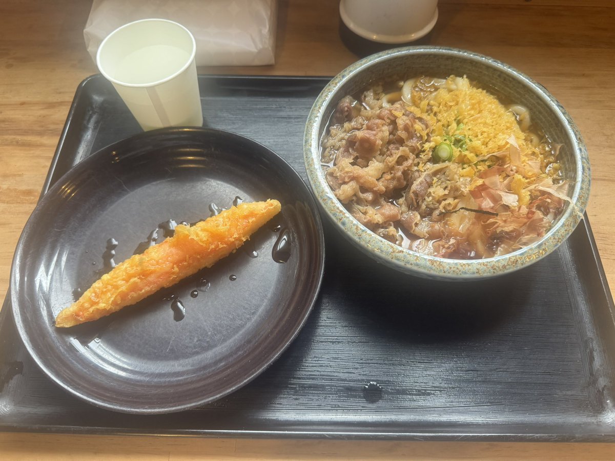 himaurimasu's tweet photo. 「こんな嵐の日ほどスナック」という名言を実践した結果…(゜_゜… https://t.co/tOGLj49WZ1