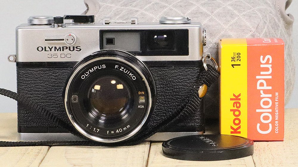 storemina's tweet photo. ↓割引クーポン適用対象↓
#オールドフィルムカメラ 

下記2種類が本日入荷に↓

#OLYMPUS_35_DC
#OLYMPUS_OM1＋レンズ ZUIKO 50mm F1.4の セット

▼★送料無料★保証書付★整備済
コンパクトフィルムカメラ↓
https://t.co/dDFh6C7Pd4
一眼レフカメラ↓
https://t.co/6TpYZAaOfC https://t.co/CxRv5stuXl