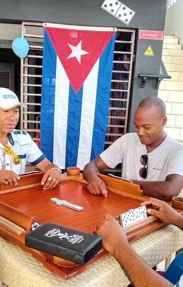 MinturCuba's tweet photo. ✨ No esperes más! Ven a echarle agua al dominó en #SantiagoDeCuba, del 5 al 8 de Junio. Vive Fichas de Oro 2026, tradición, competencia y pura cubanía.🎉 https://t.co/yWAfwN99UG